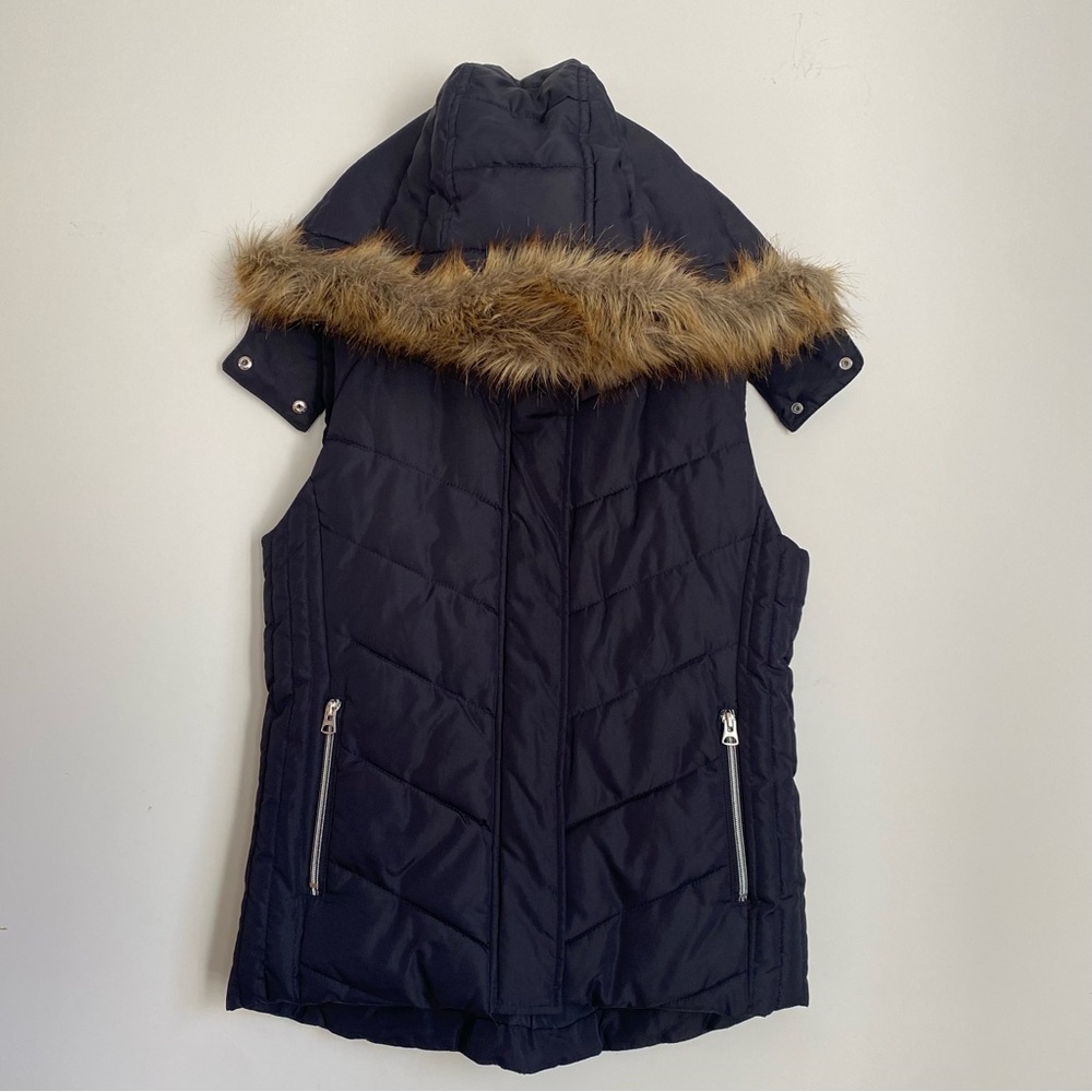 Women's Navy Blue Quilted Vest with Faux Fur Trim